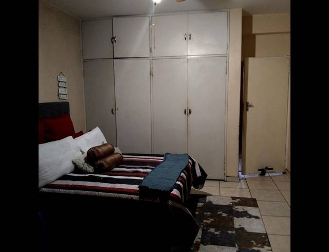 2 BEDROOM APARTMENT FOR SALE IN ARCADIA